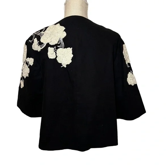 Chico’s Artisan Embroidered Jacket Size 1 (M/8) - Picture 2 of 10